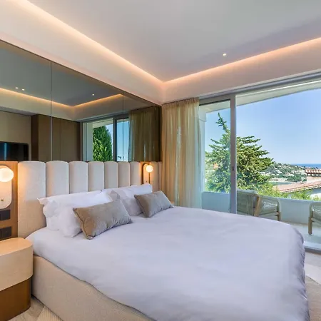Exceptional With Terrace & Sea View *